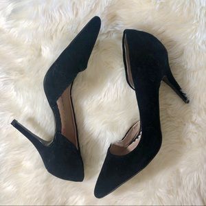 Betsey Johnson pointed black heels